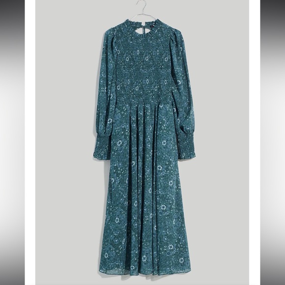 Madewell Dresses & Skirts - Madewell Crinkle Georgette Lucie Tie-Back Midi Dress in Woodland Floral Smocked